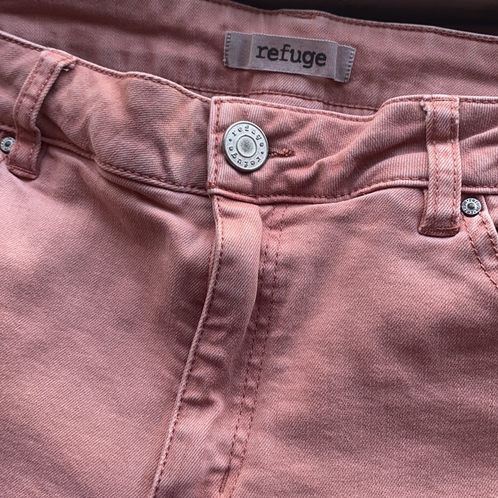 Light pink refuge ripped jeans pants